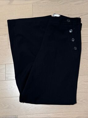 Size 10 - Contemporaine by Simons Black Wide-Leg Pants with Button Detail
